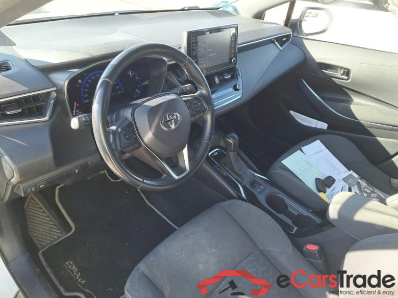 TOYOTA Corolla / 2019 / 5P / berlina con portón 1.8 125H ACTIVE TECH E-CVT #3