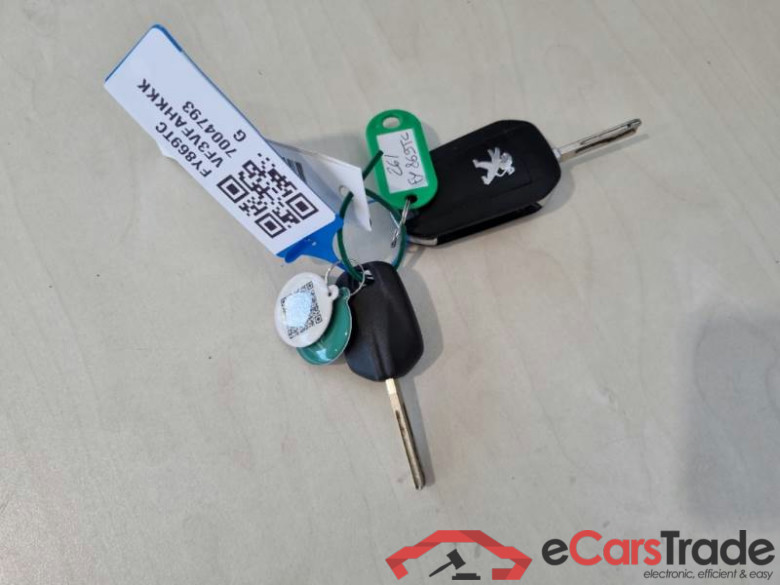 PEUGEOT EXPERT / 2016 / 4P / FURGONE 2.0 BLUEHDI 120 PREMIUM STANDARD