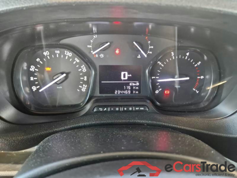 PEUGEOT EXPERT / 2016 / 4P / FURGONE 2.0 BLUEHDI 120 PREMIUM STANDARD #5