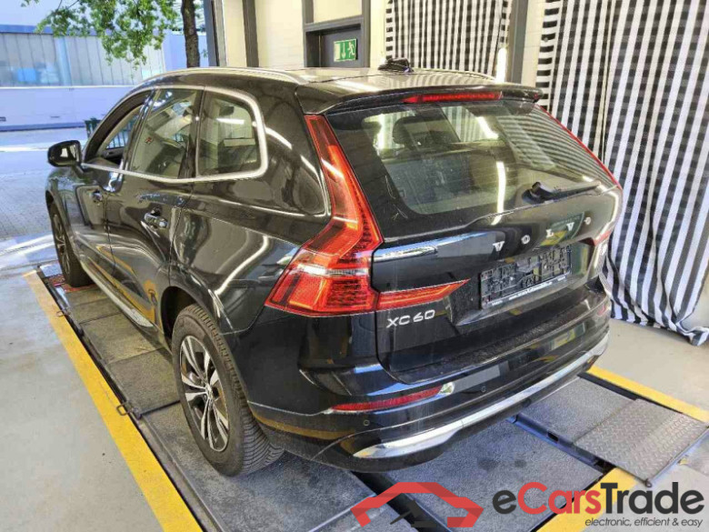 Volvo XC60 (03.2017->) DE - SUV5 T6 Twin Engine AWD PHEV EU6d, Inscription Expression, (Facelift) 2021 #4