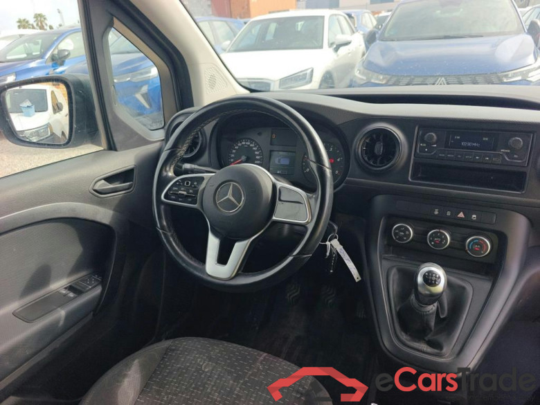 Citan 110 CDI standard (420.623) 1.5 95CV MT6 E6d #3