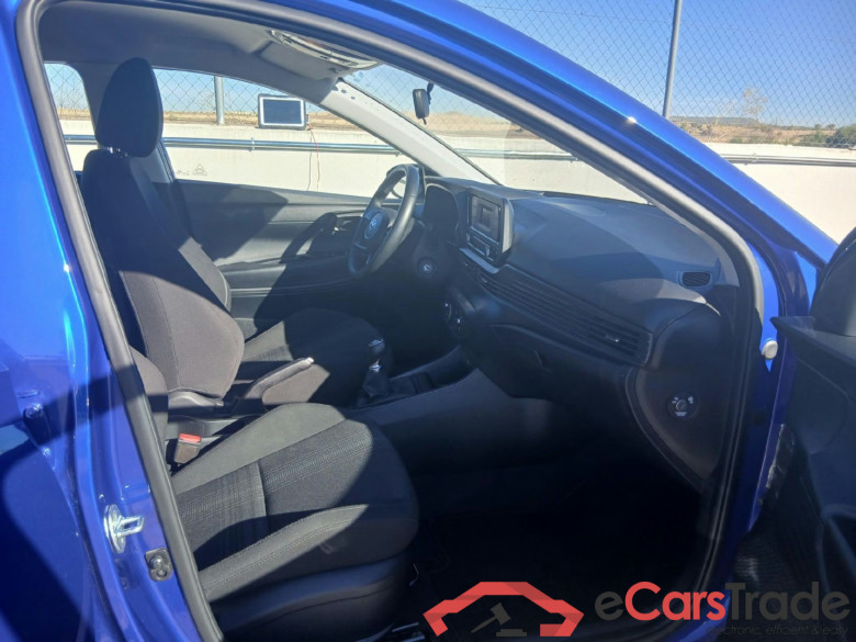 HYUNDAI Bayon / 2021 / 5P / todoterreno 1.2 MPI Essence #6