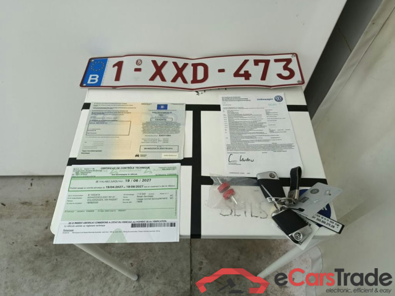 Volkswagen Passat Variant 1.6 TDI SCR DSG7 Elegance Business 5d #4