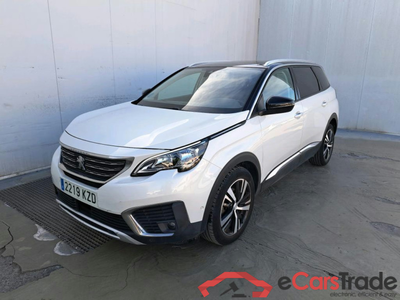 PEUGEOT 5008 / 2017 / 5P / todoterreno Allure BlueHDi 96kW (130CV) S&S EAT8 #1
