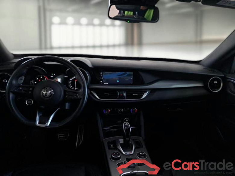 ALFA ROMEO STELVIO / 2017 / 5P / SUV 2.2 TD 190 CV SPRINT AT8 Q4 #3