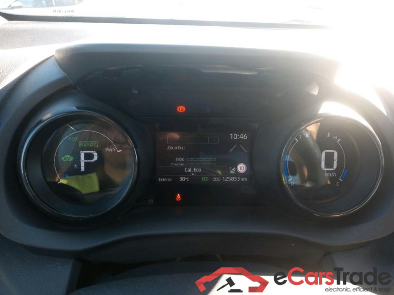 TOYOTA Yaris / 2020 / 5P / berlina con portón 1.5 120H Style #4