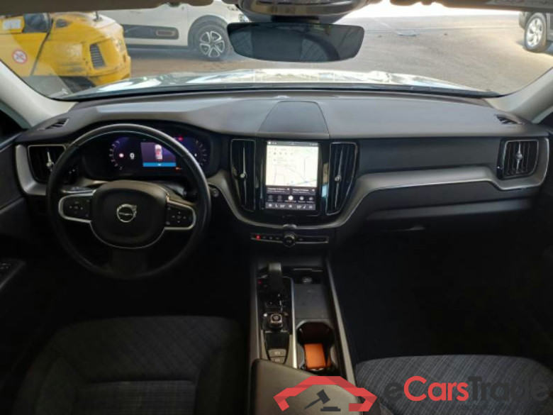 VOLVO XC60 / 2021 / 5P / FUORISTRADA B4 D AWD AUTOMATICO CORE N1 #3