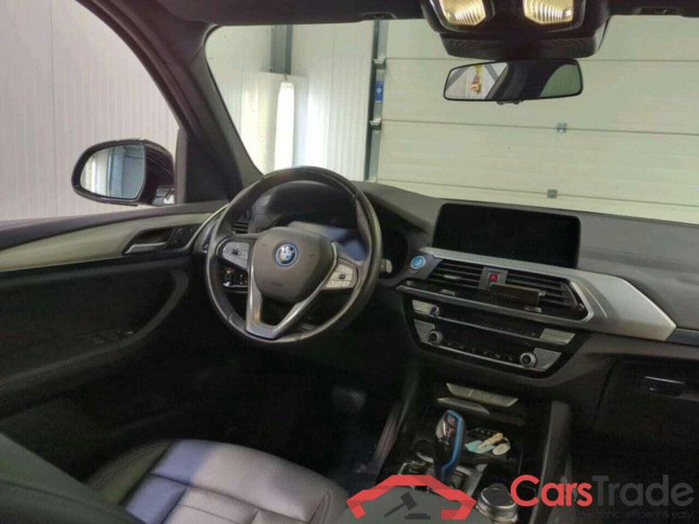 BMW iX3 Executive #3