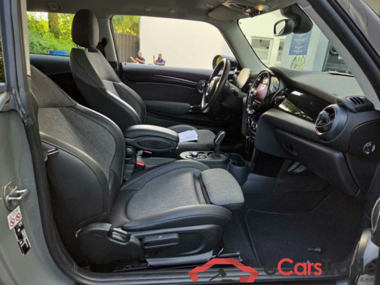 MINI Mini 3-trg. (F56)(2013->) DE - LimS3 SE, Cooper SE Classic Trim, (Facelift 2) 2021 - 2024 #2