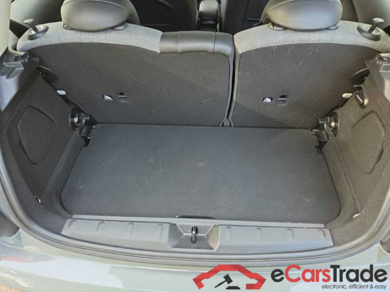 MINI Mini 3-trg. (F56)(2013->) DE - LimS3 SE, Cooper SE Classic Trim, (Facelift 2) 2021 - 2024 #3