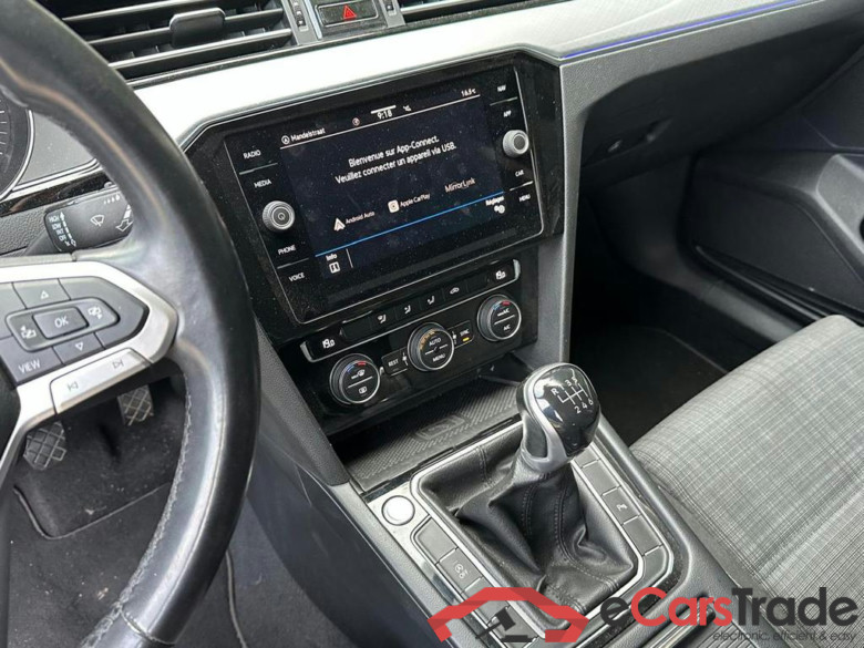 VOLKSWAGEN Passat Variant Dsl SW 2.0 TDi SCR Style Business #4