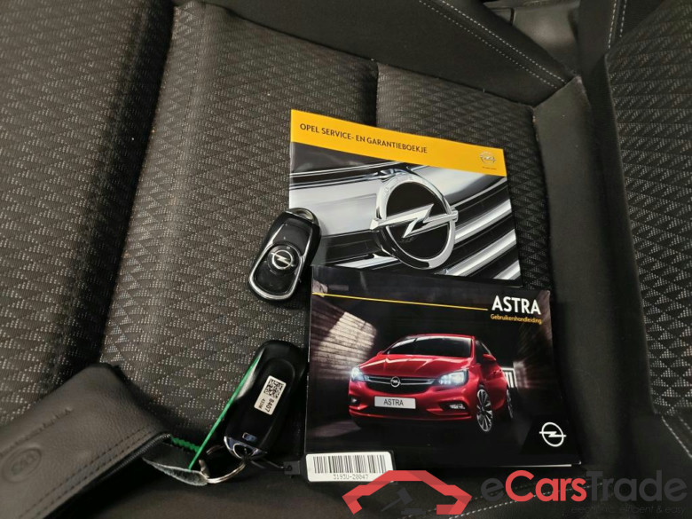 Opel Astra Sports Tourer 1.2 turbo 81kW Elegance 5d #4