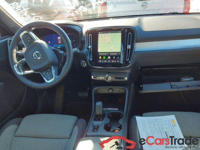 VOLVO XC40 / 2021 / 5P / todoterreno 2.0 B3 G Core Auto #3