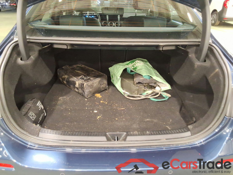 MERCEDES-BENZ A-CLASS LIMOUSINE 1.3 A 250 E BUSINESS LINE DCT #3