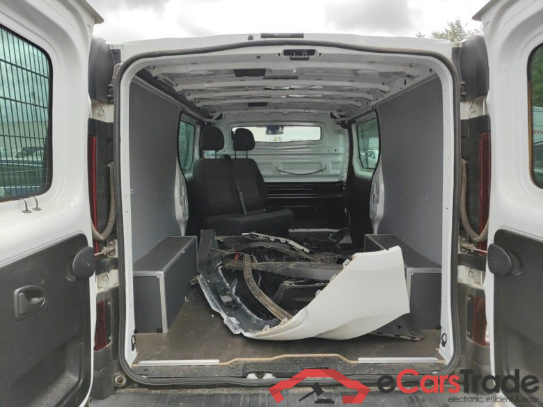 Renault Trafic L2H1 dCi 150 EDC Confort 2.9T 4d !!! damaged car !! #4