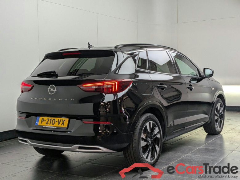 OPEL Grandland 1.6 TurboHy Ultimate #3