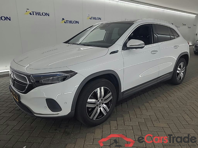 MERCEDES-BENZ EQA 250 Luxury Line auto 5D 140kW
