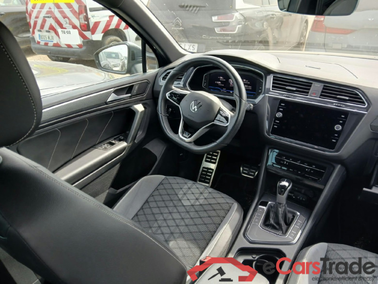 VOLKSWAGEN Tiguan / 2020 / 5P / todoterreno R-Line 2.0 TDI 110kW (150CV) DSG (AC3) #3
