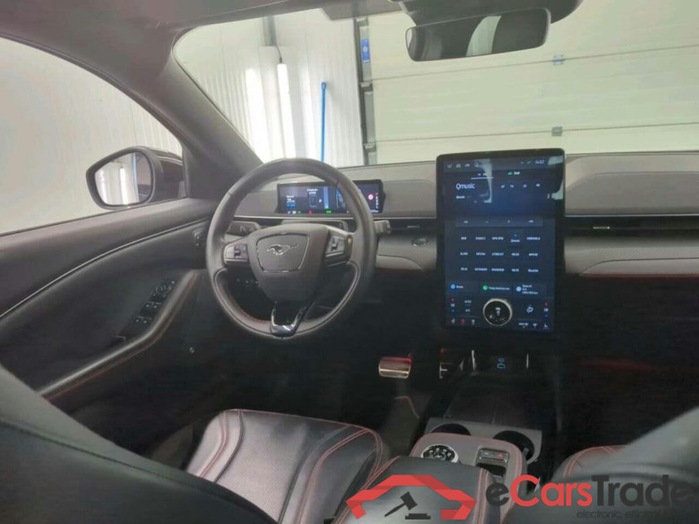 FORD Mustang Mach-E Ext. FE AWD 98 kWh #3