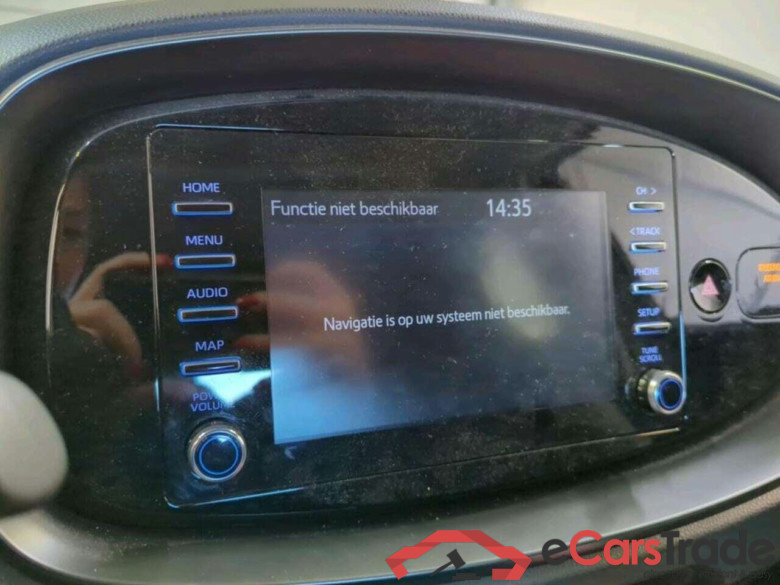 TOYOTA Aygo X 1.0 VVT-i MT Play #6
