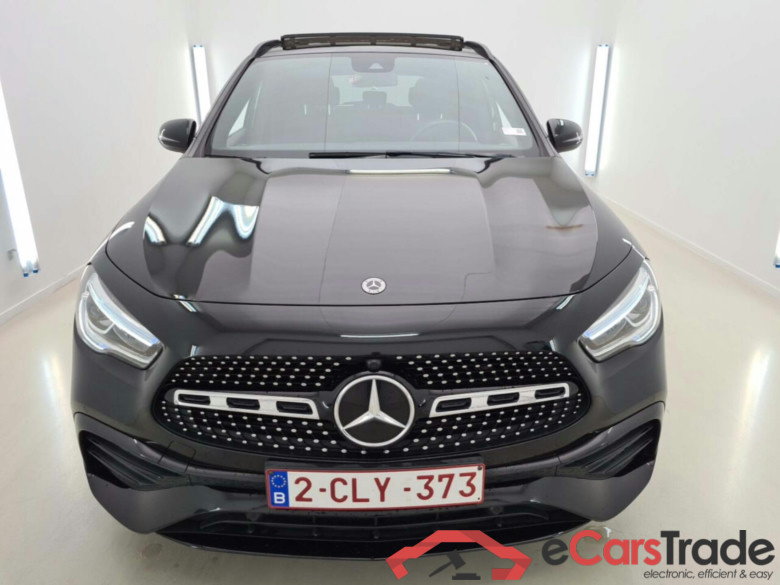 MERCEDES-BENZ GLA 200D AMG LINE AUT. #4