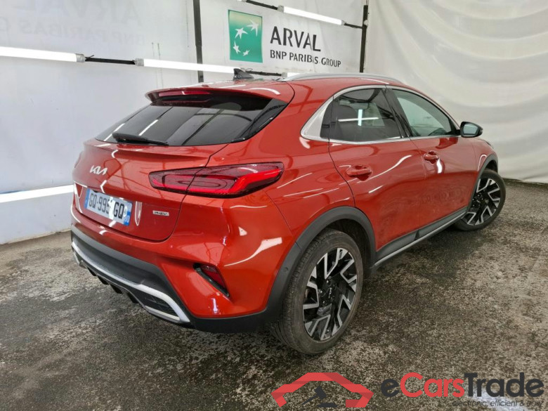 KIA XCeed / 2022 / 5P / Crossover 1.6 GDI PHEV LOUNGE DCT6 #4