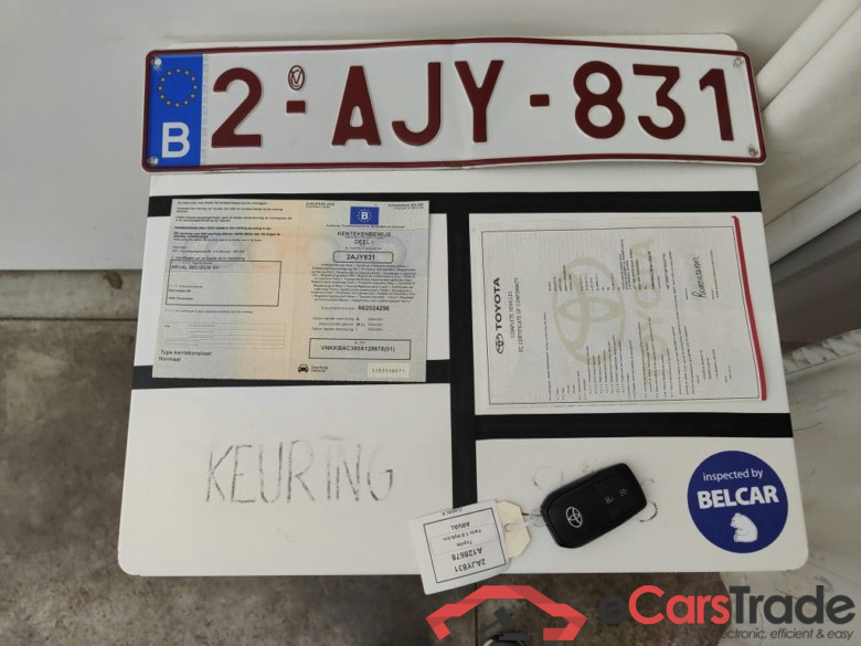 Toyota Yaris 1.5 VVT-i Hybrid Iconic e-CVT 5d #4