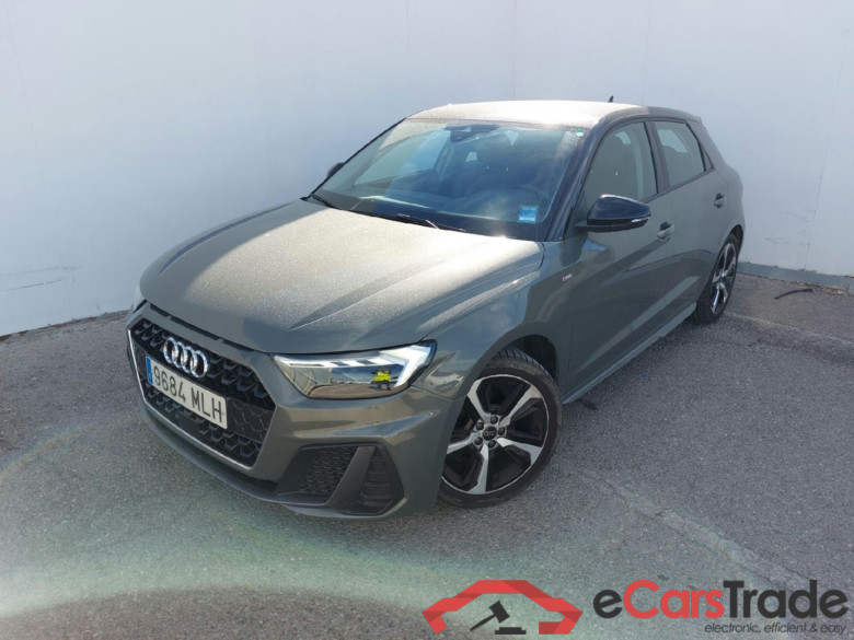A1 Sportback 30 TFSI Adrenalin 1.0 TFSI 110CV AT7 E6d