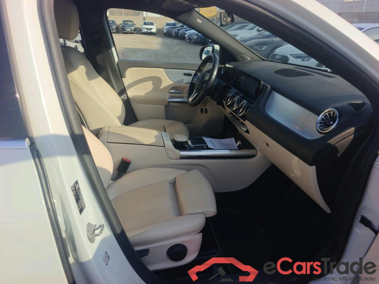 MERCEDES-BENZ GLA / 2020 / 5P / todoterreno GLA 250 e #6