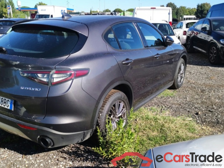 Alfa Romeo Stelvio Facelift 2.2d Aut. LED Virtual ACC Navi KeylessGo Klima PDC ... #3