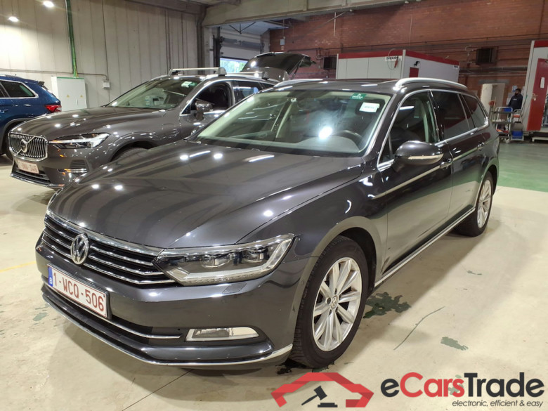 VOLKSWAGEN PASSAT VARIANT DIESEL - 2015 1.6 TDi Highline Business DSG (EU6.2) STOCK #1