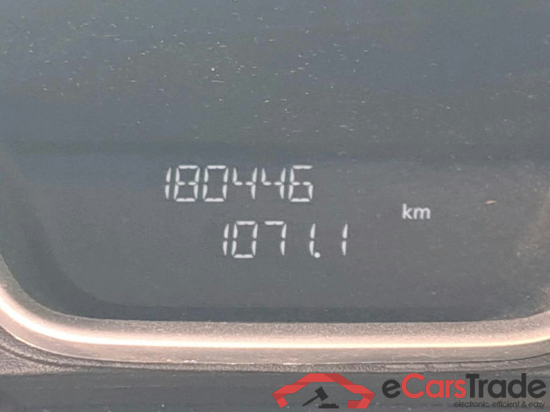 RENAULT Trafic / 2019 / 4P / furgón Furgón 27 L1H1 Energy Blue dCi 70 kW- SS #5