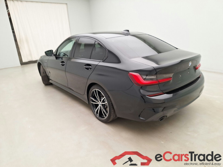 BMW, 3-serie '18, BMW 3 Reeks Berline 330e (215 kW) 4d  ///M-SportKit (total options: 15.495,85 Ex.Vat) #3