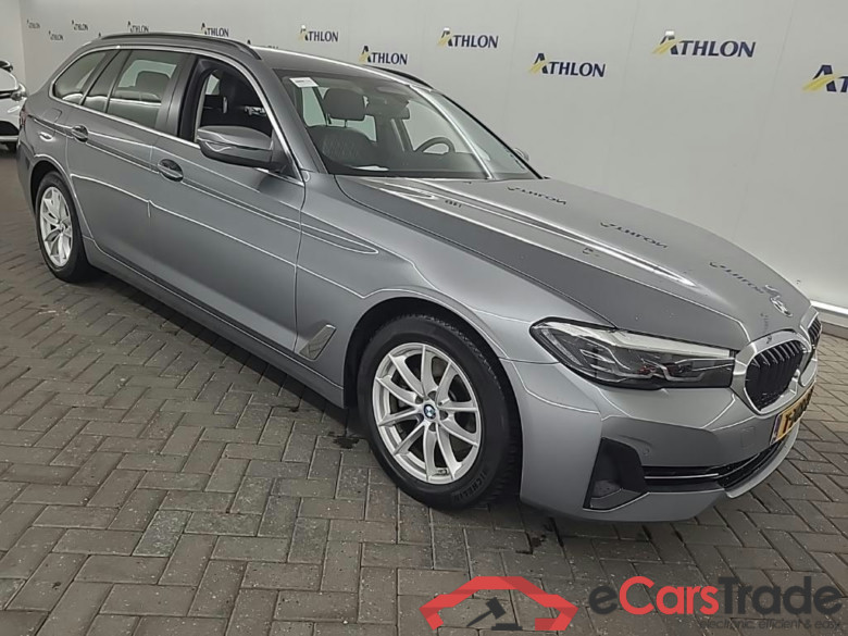 BMW 5-serie Touring 520iA Business Edition Plus 5D 135kW #2