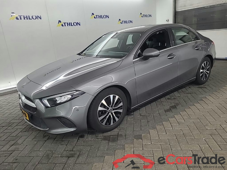 MERCEDES-BENZ A-Klasse Limousine A 180 DCT Business Line 4D 100kW #1