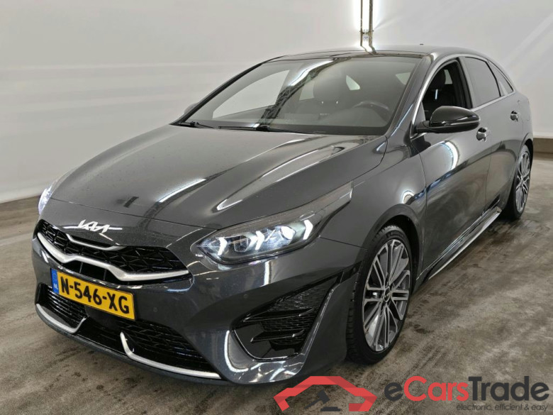 Kia ProCeed 1.5 T-GDi DCT7 GT-PlusLine glazen dak 5d