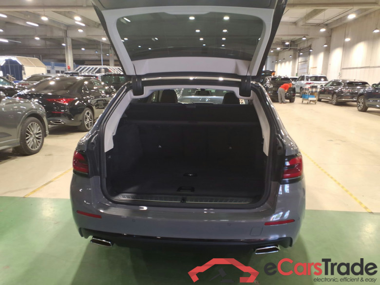 BMW 5 TOURING - 2020 520iA MHEV #3