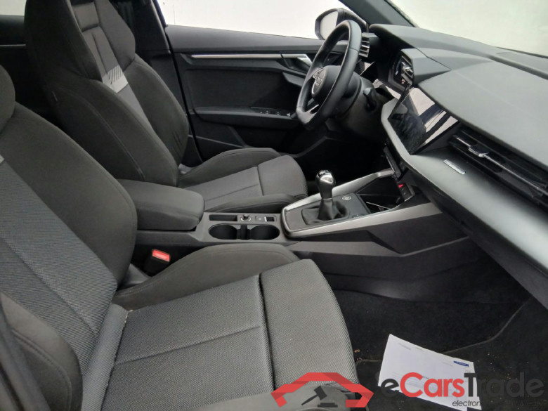 AUDI A3 / 2020 / 5P / berlina con portón Sportback S line 35 TFSI 110kW (150CV) #6
