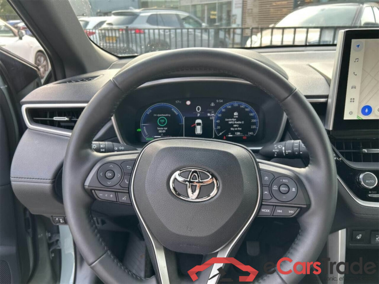 TOYOTA Corolla Cross Hybrid 140 Style #6