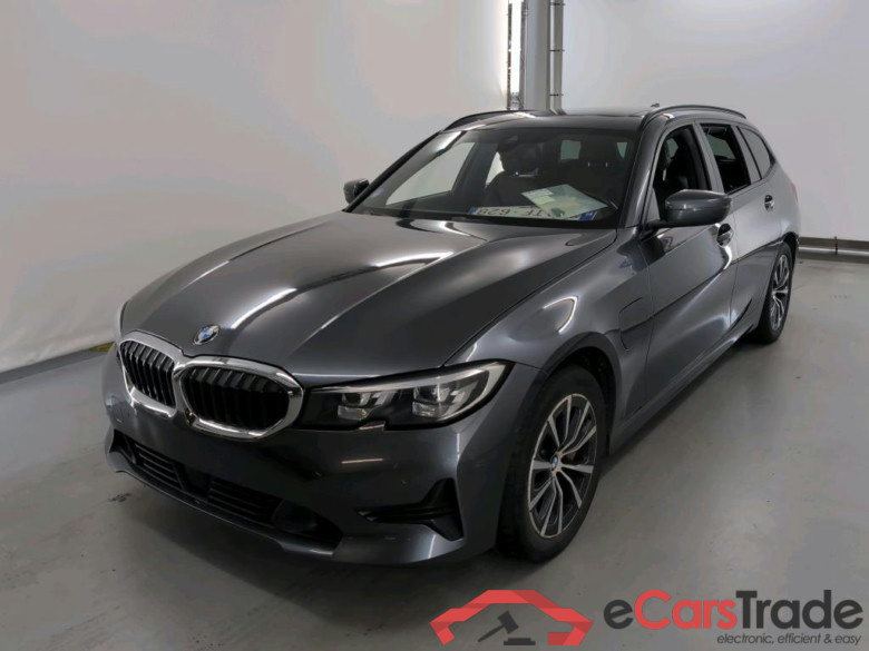 BMW 3 TOURING - 2019 330eA PHEV #1
