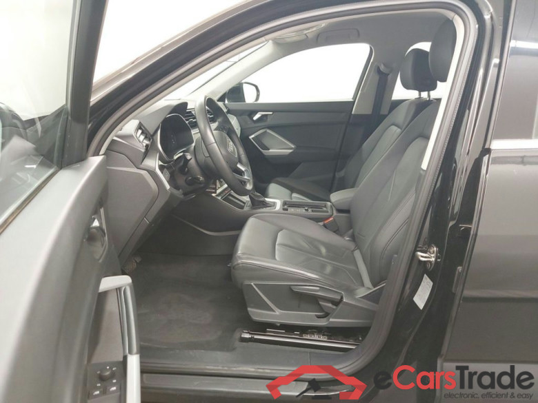 Audi Q3 Sportback 45 TFSI e S tronic 5d #3