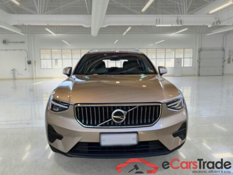 VOLVO XC40 / 2021 / 5P / SUV B3 AUTOMATICO PLUS BRIGHT #6