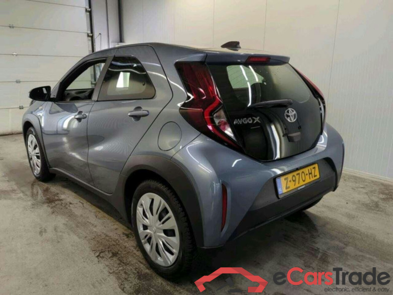 TOYOTA Aygo X 1.0 VVT-i MT Play #6