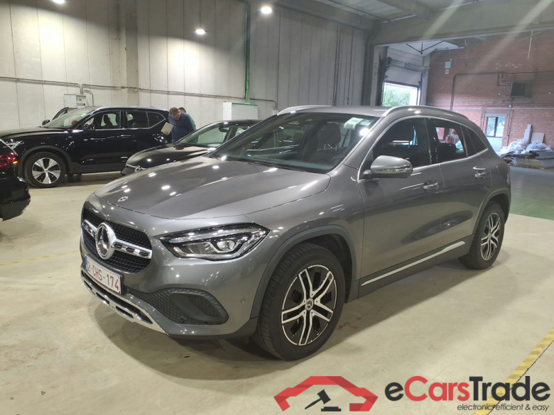 MERCEDES-BENZ GLA - Klasse 2.0 GLA 200 D DCT BUSINESS SOLUTION
