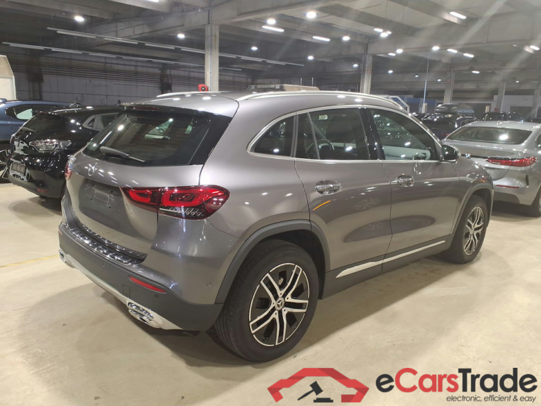 MERCEDES-BENZ GLA - Klasse 2.0 GLA 200 D DCT BUSINESS SOLUTION #4