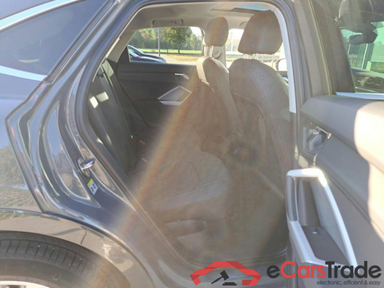 AUDI Q3 SPORTBACK 1.4 45 TFSI E S TRONIC #6