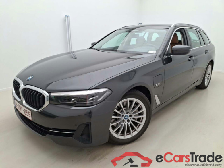 BMW 5-SERIE TOURING 530E X-DRIVE