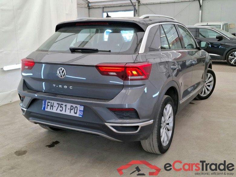 VOLKSWAGEN T-Roc / 2017 / 5P / SUV 1.5 TSI 150 EVO CARAT #3