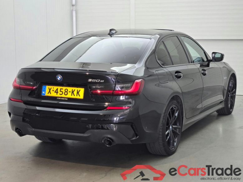 BMW 3-serie 320e Business Edition Plus #4