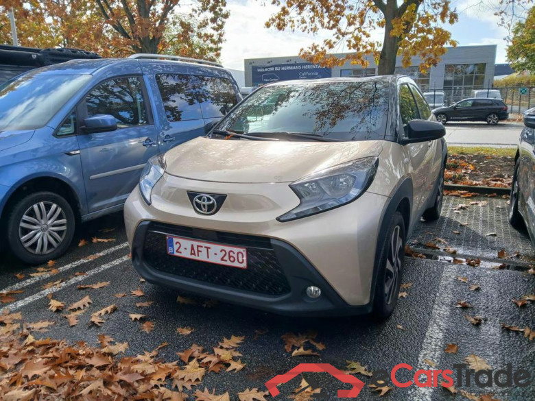 TOYOTA Aygo X 1.0i VVT-i pulse CVT #2